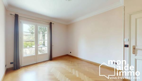 Maison de 180m² avec ses garages le tout sur une parcelle de 1600m²