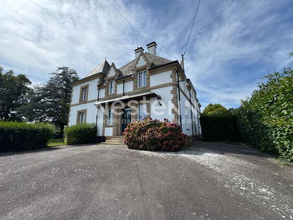 À Vendre - Superbe maison familiale de 260 m² avec parc arboré de 2870 m² et piscine