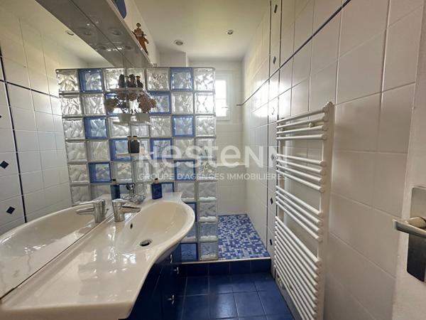 À Vendre - Superbe maison familiale de 260 m² avec parc arboré de 2870 m² et piscine