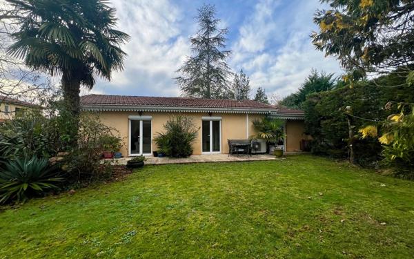 Maison à vendre    7 pièces • 222 m2 Ambarès-et-Lagrave