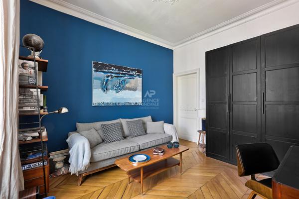 Versailles Notre-Dame Appartement 4 pièces 104 m² situé au 2eme étage avec cave €965 000 ** - Référence 25381