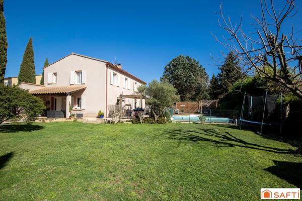 GRANDE MAISON FAMILIALE VEDENE