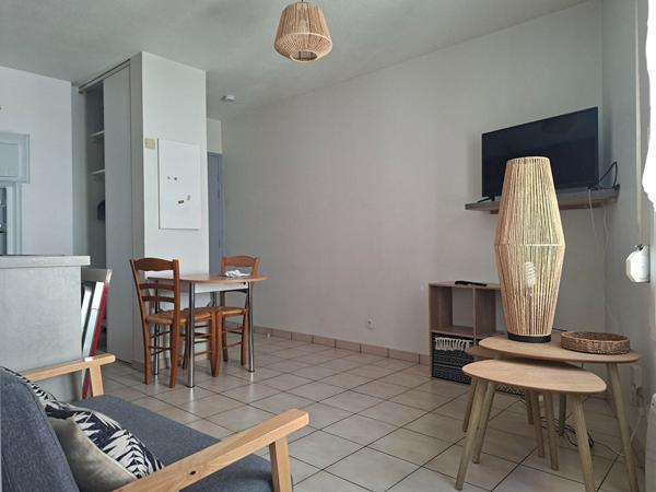 LOCATION TYPE 2 MEUBLE HYPERCENTRE,  
Angers 49000