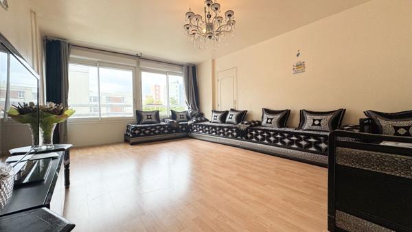 Appartement Corbeil Essonnes 5 pièce(s) 99 m2
