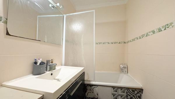 Appartement Corbeil Essonnes 5 pièce(s) 99 m2