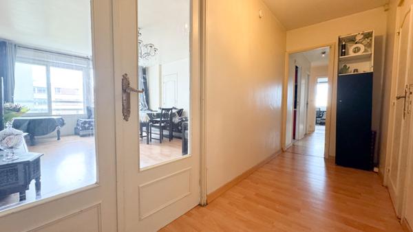 Appartement Corbeil Essonnes 5 pièce(s) 99 m2