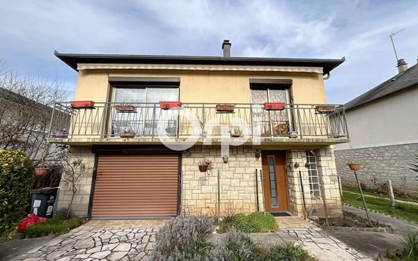 Maison à vendre    5 pièces •  Saint-Pantaléon-de-Larche