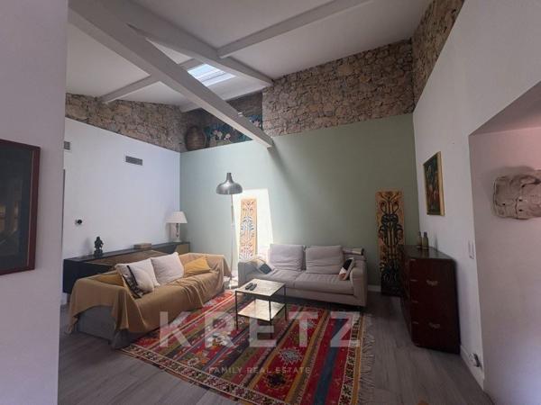 L'Oasis Cachée : Une propriété atypique aux portes du Palais