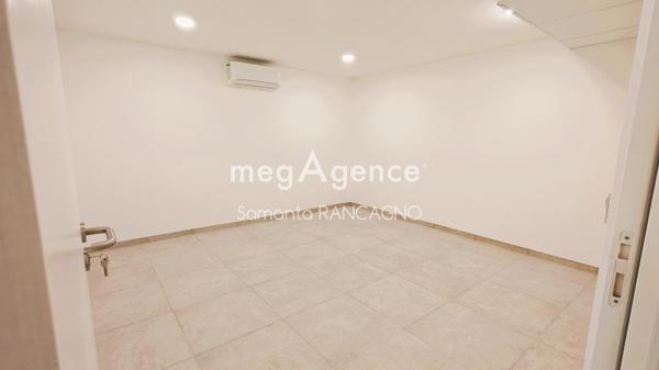 Local Commercial à FREJUS, 83600 - 4 pièces 80m²