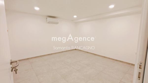 Local Commercial à FREJUS, 83600 - 4 pièces 80m²