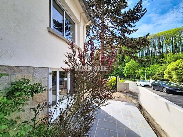 Maison rénovée 4 chambres avec sous-sol et jardin - Quartier calme proche du centre-ville de DINAN