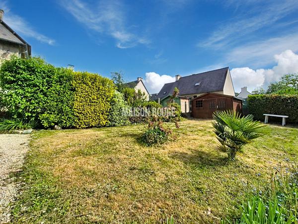 Maison rénovée 4 chambres avec sous-sol et jardin - Quartier calme proche du centre-ville de DINAN