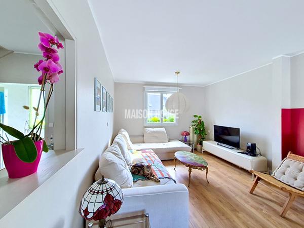 Maison rénovée 4 chambres avec sous-sol et jardin - Quartier calme proche du centre-ville de DINAN