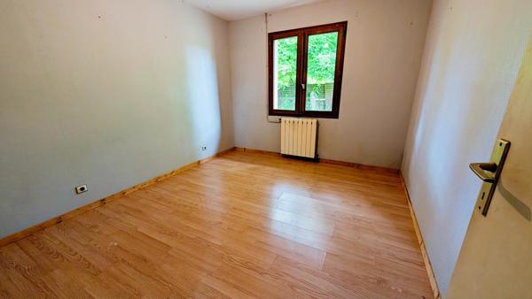 EN EXCLUSIVITE MAISON PLAIN-PIED A RENOVER 106 m² - 4 Chambres Saint-Christoly-de-Blaye (33920)