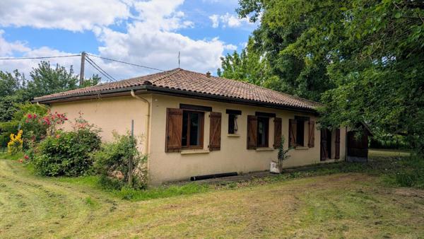 EN EXCLUSIVITE MAISON PLAIN-PIED A RENOVER 106 m² - 4 Chambres Saint-Christoly-de-Blaye (33920)