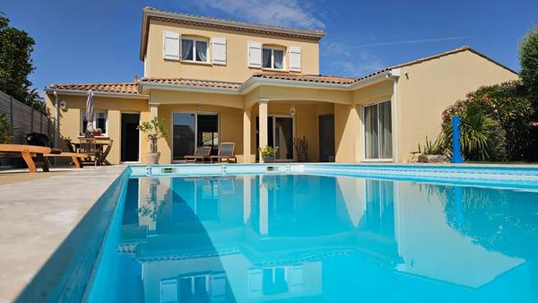 Maison/Villa à Vaux sur Mer de 161.71m2