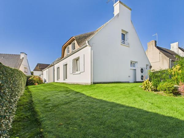 Ensemble immobilier composé de 2 Maisons vue Mer