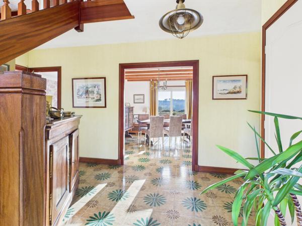 Ensemble immobilier composé de 2 Maisons vue Mer