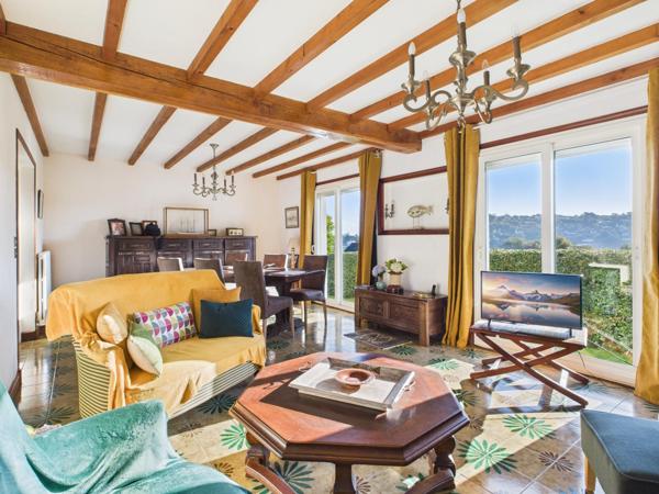 Ensemble immobilier composé de 2 Maisons vue Mer