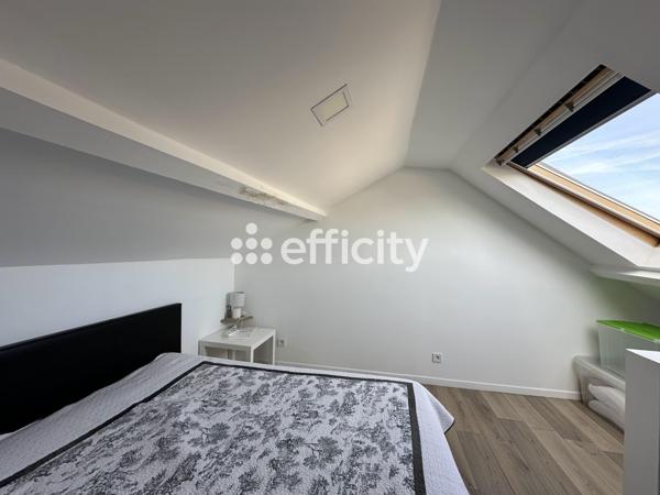Maison
         5 pièces
        - 120 m² Exclusivité 350 000 € *