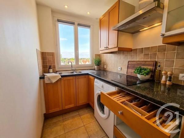 Appartement Studio à vendre  1 pièce - 28 m 2   ST MAUR DES FOSSES  - 94