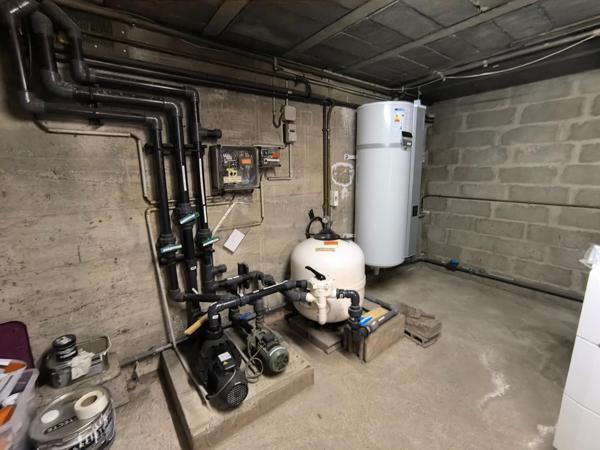 Périgourdine avec piscine 5x10,  terrain de 5862m2