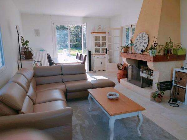 Périgourdine avec piscine 5x10,  terrain de 5862m2