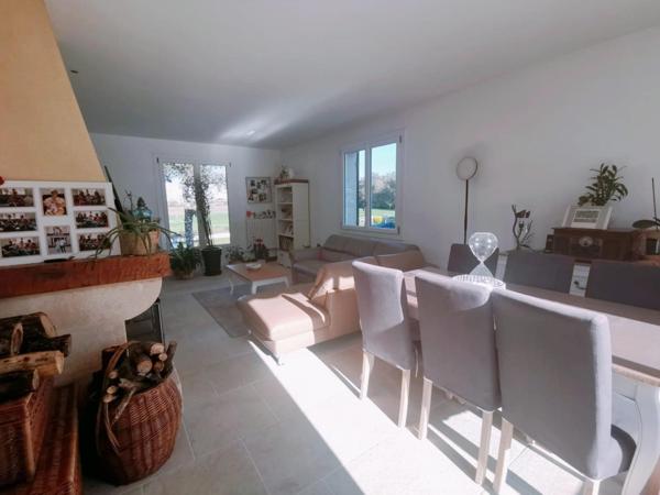 Périgourdine avec piscine 5x10,  terrain de 5862m2