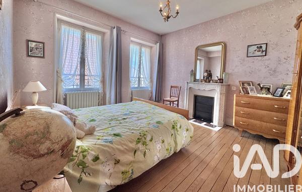 Maison à vendre 7 pièces 222 m² Vermenton