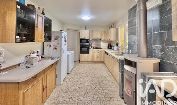 Maison à vendre 7 pièces 222 m² Vermenton