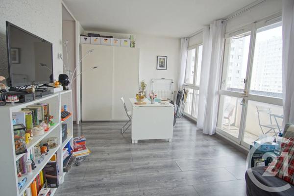 Appartement F1 à vendre  1 pièce - 25,05 m 2   CHOISY LE ROI  - 94