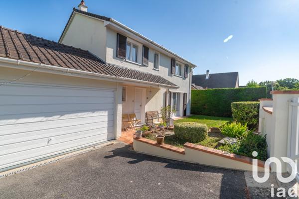 Maison à vendre 6 pièces 147 m² Saint-Fargeau-Ponthierry