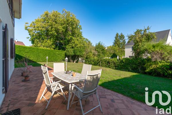 Maison à vendre 6 pièces 147 m² Saint-Fargeau-Ponthierry