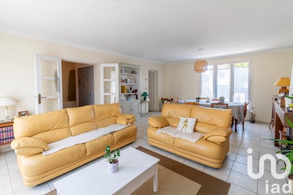 Maison à vendre 6 pièces 147 m² Saint-Fargeau-Ponthierry