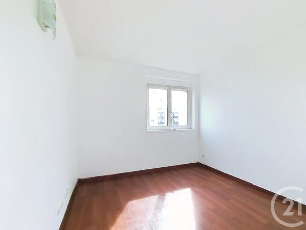 Appartement F4 à vendre  4 pièces - 64,76 m 2   CRETEIL  - 94