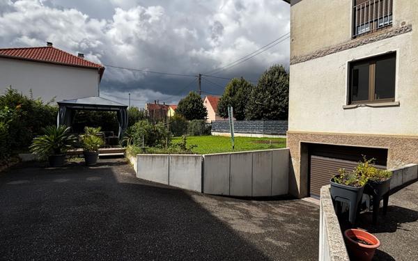 Maison à louer    6 pièces • 165 m2 Eschau