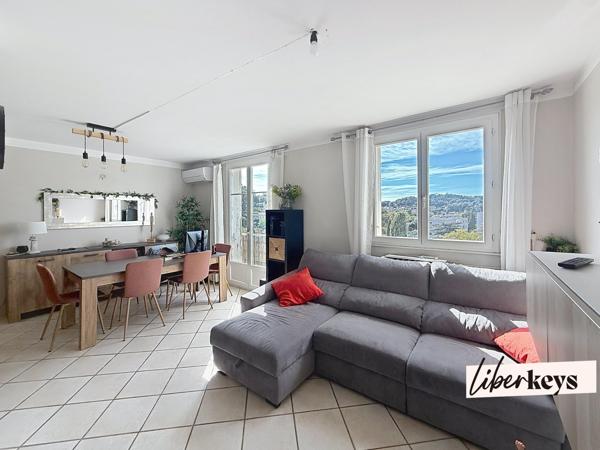 Appartement  3 pièces avec cave et parking 