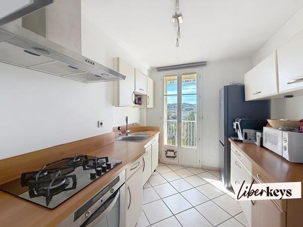 Appartement  3 pièces avec cave et parking 