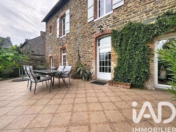 Maison à vendre 9 pièces 224 m² Châteauneuf-d'Ille-et-Vilaine
