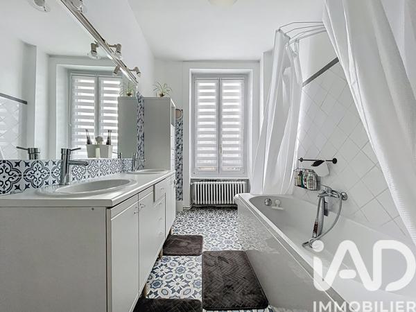Maison à vendre 9 pièces 224 m² Châteauneuf-d'Ille-et-Vilaine