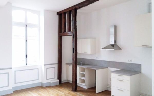 Appartement à louer    2 pièces •  Compiègne