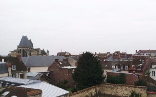 Appartement à louer    2 pièces •  Compiègne