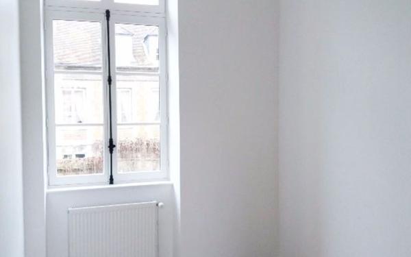 Appartement à louer    2 pièces •  Compiègne