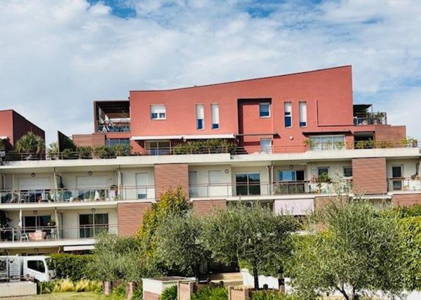 Résidence de stanging-T3 avec terrasse et parking