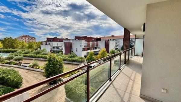 Résidence de stanging-T3 avec terrasse et parking