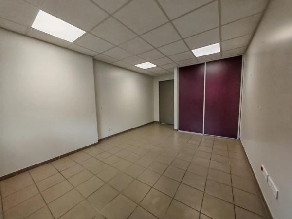 Locaux professionnels sur terrain de 1000 m² à EAUZE (32)