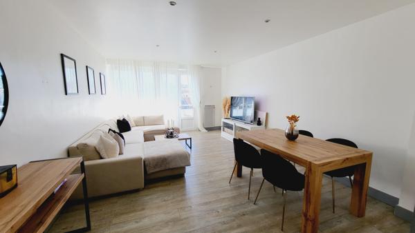 APPARTEMENT 2 CHAMBRES AVEC BALCON ET PLACE DE PARKING