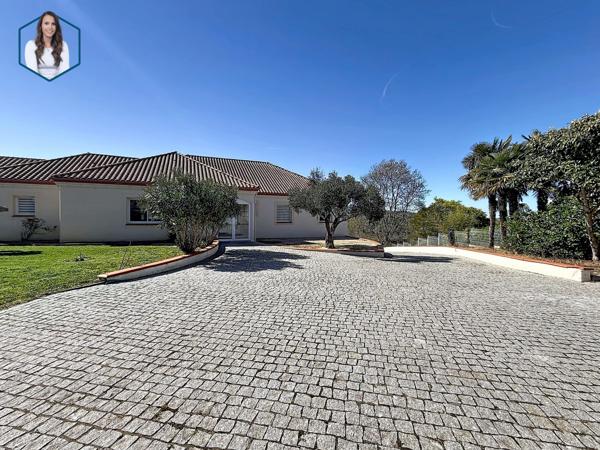 VILLA VUE PYRENEES
