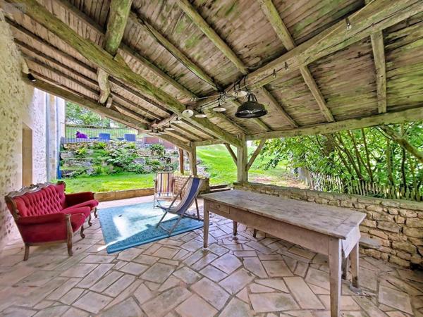 Maison restaurée à vendre à Lezay dans les Deux-Sèvres (79120), ref : 13951