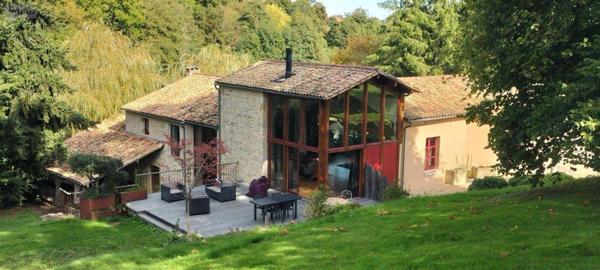 Maison restaurée à vendre à Lezay dans les Deux-Sèvres (79120), ref : 13951